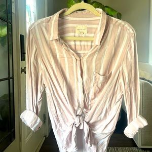 Women’s Button-Up Oversized Blouse (S)